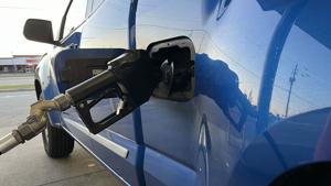 Oil price hits rare premium after Trump speech