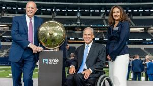 SEC chairman returns ”first principles’ to public markets, supports Texas exchange