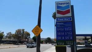 Abbott issues disaster declaration for diesel fuel crisis, waives restrictions